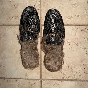 Urban Outfitters Black Patterned Fur-Lined Loafers